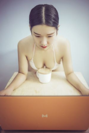 窝窝午夜视频_720免费观看电视剧